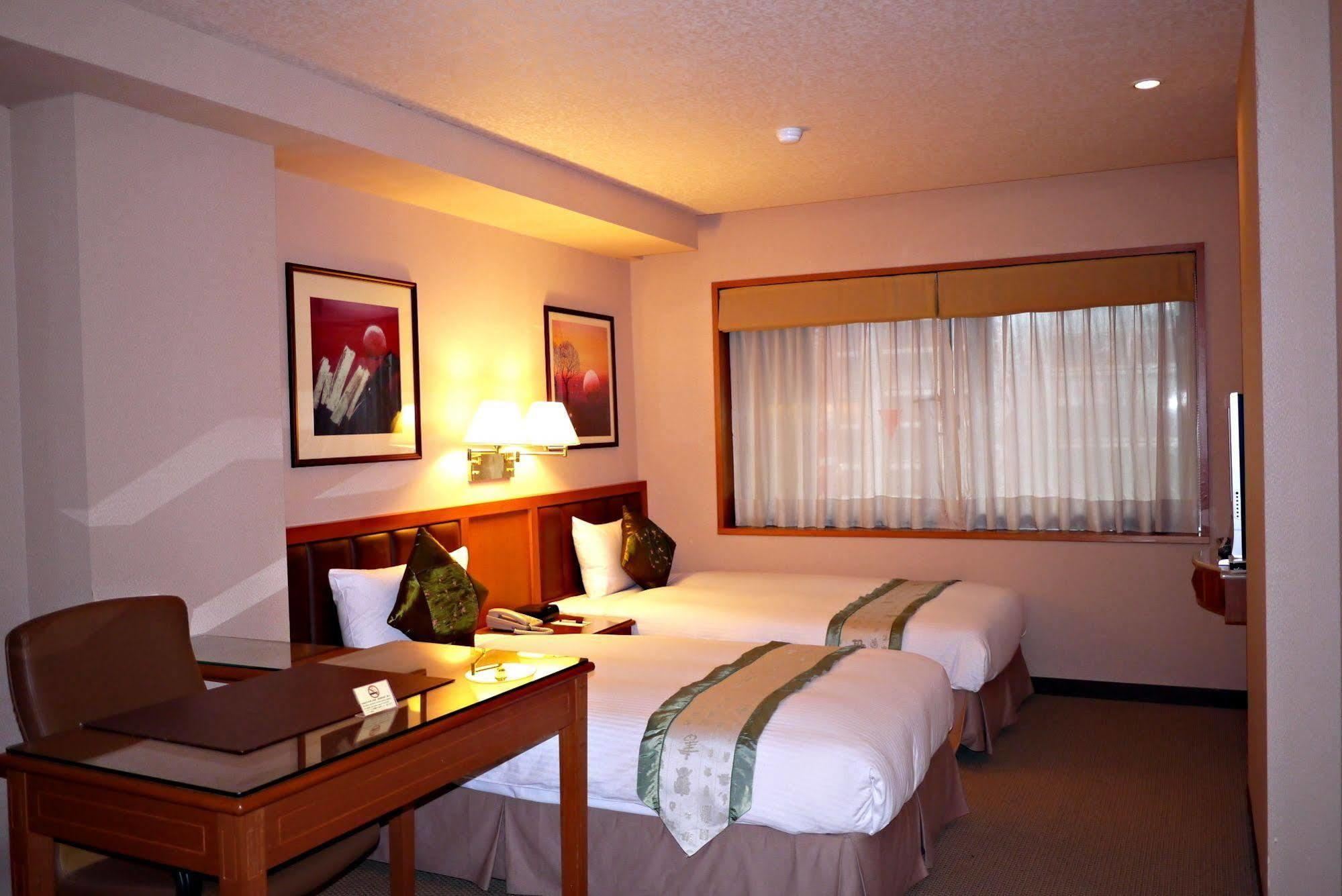 First Hotel Taipeh Exterior foto