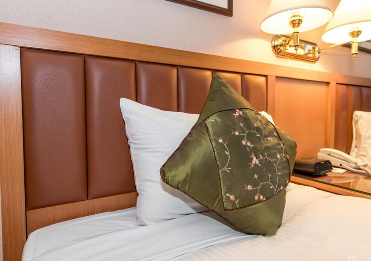 First Hotel Taipeh Exterior foto